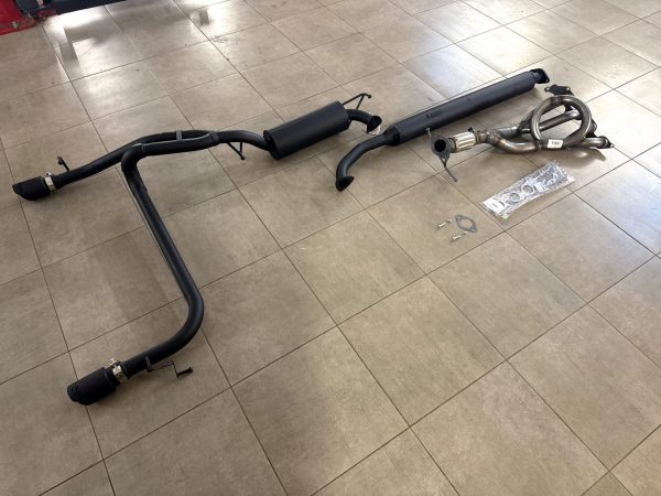Выхлоп AMG Ford Focus 2 1.8-2.0L, раздвоенный, насадки Stinger Sport